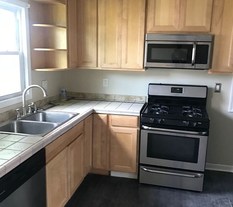 1st image of 4606 Aldrich Ave N