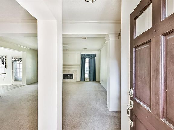 5th image of 20318 Vaulted Chestnut Ln