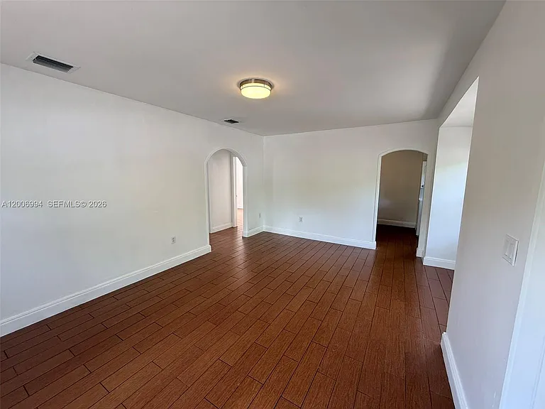 294 NE 57th St #2 — Photo 15