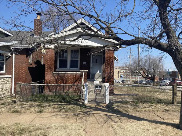 5105 Pattison Ave, Saint Louis, MO 63110