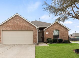 213 Clydesdale St, Waxahachie, TX 75165