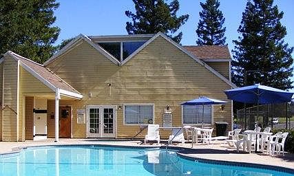 1st image of 231 Live Oak Cir