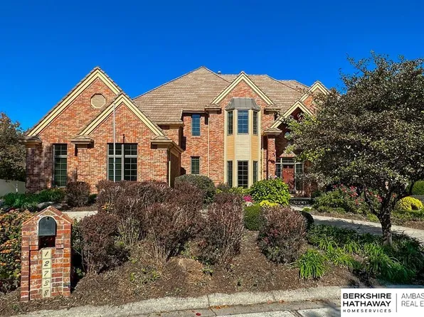 12738 Davenport Plz, Omaha, NE 68154