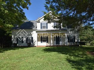 108 Spring Grove Dr, Mooresville, NC 28117