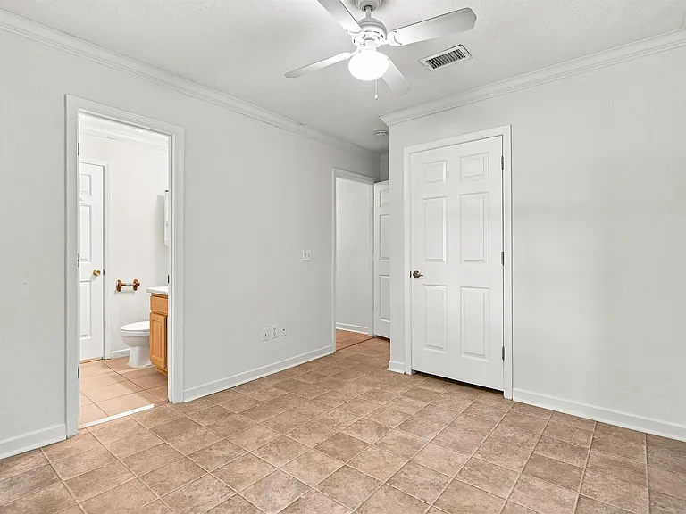 114 Cedar St #6 — Photo 22