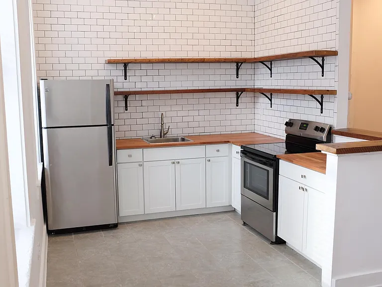 848 York St #1 — Photo 3