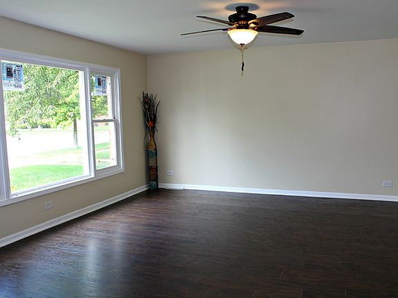3rd image of 1441 Kasten Dr