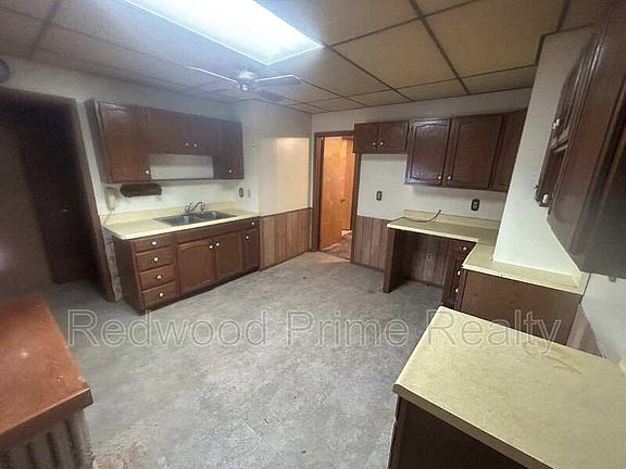 3rd image of 645 Coleman Ave Floor 2