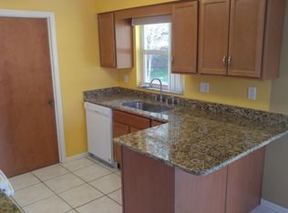 914 Grape Ave, Saint Cloud, FL 34769