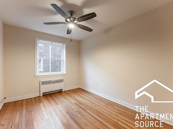 4th image of 2723 W Berwyn Ave #2