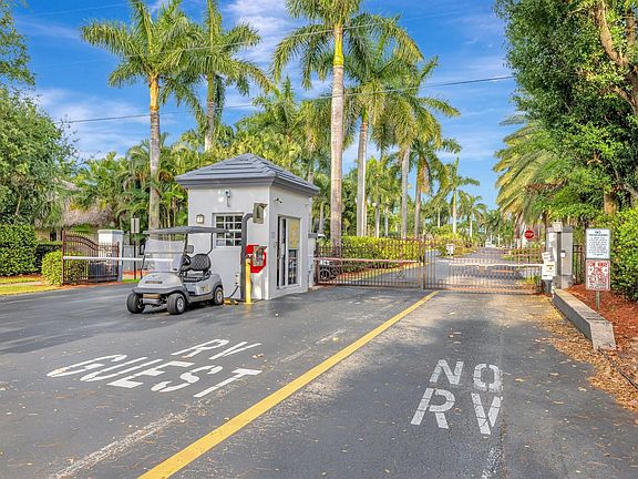 3rd image of 510 S Cortez Drive