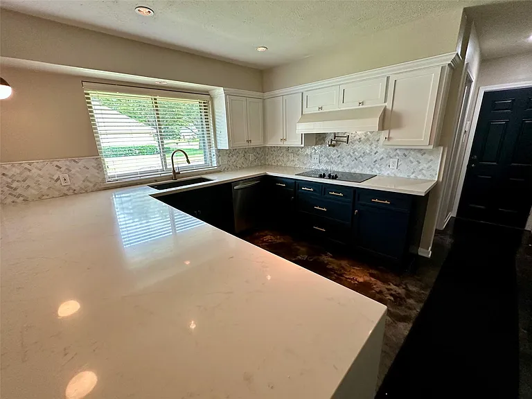 2931 Pasture Ln — Photo 31