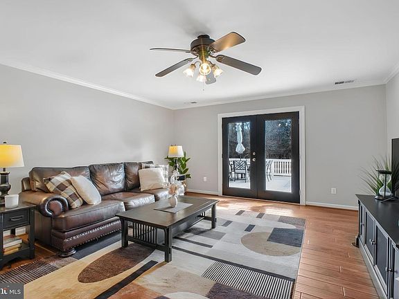 4th image of 9113 Foulks Rd