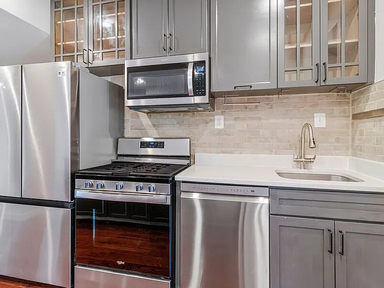 413 Buchanan St NW — Photo 16