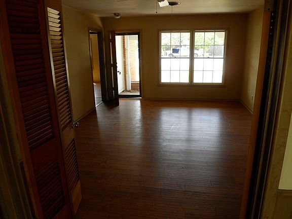 4th image of 3449 Sayles Blvd