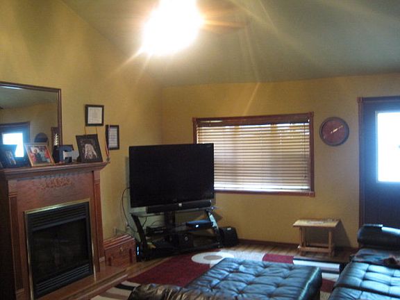 2nd image of 510 E 5th St