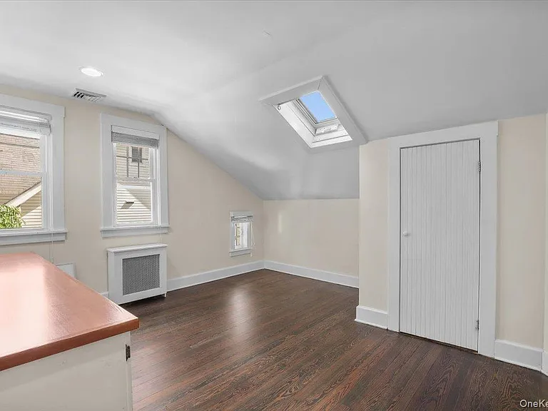 625 Lorraine St — Photo 11