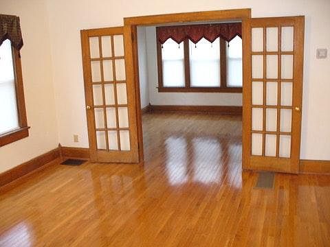 5th image of 373 E 16th Ave