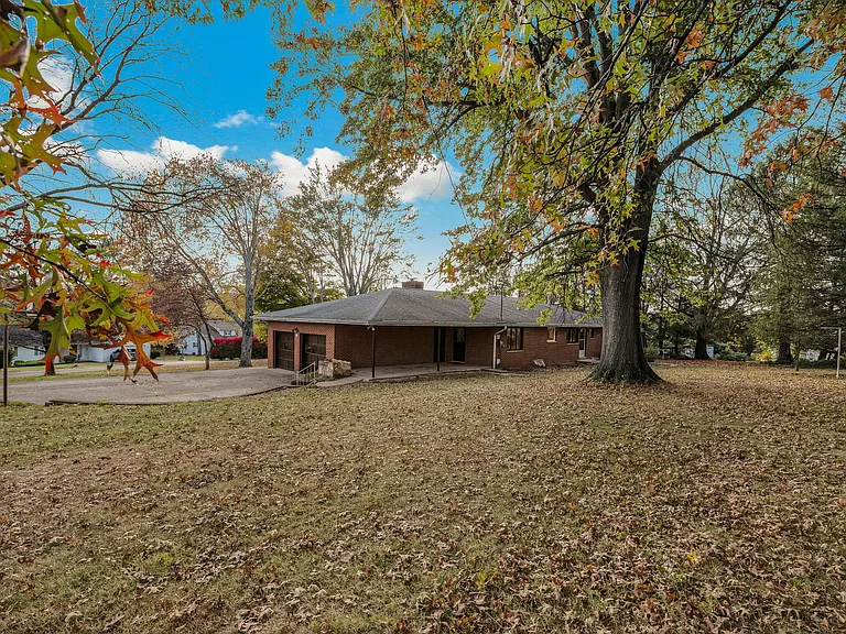 106 Litton Hts — Photo 48