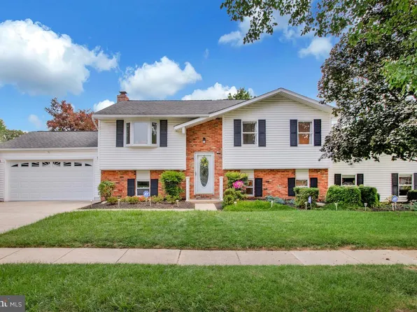 320 Double Eagle Dr, Linthicum, MD 21090