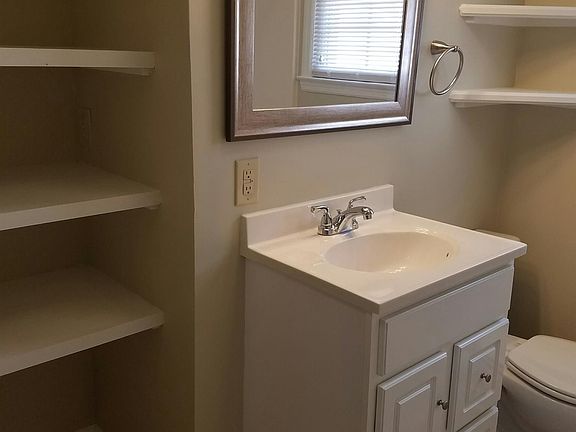 3rd image of 322 Myatt Dr