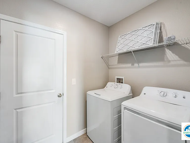 10201 Boggy Moss Dr — Photo 36