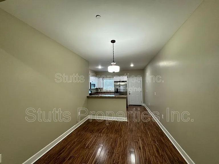 145 Bruin Dr #107 — Photo 4
