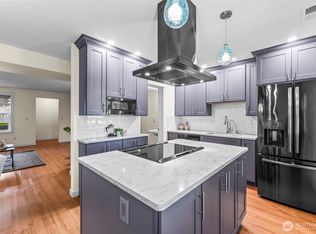 10927 62nd St E, Puyallup, WA