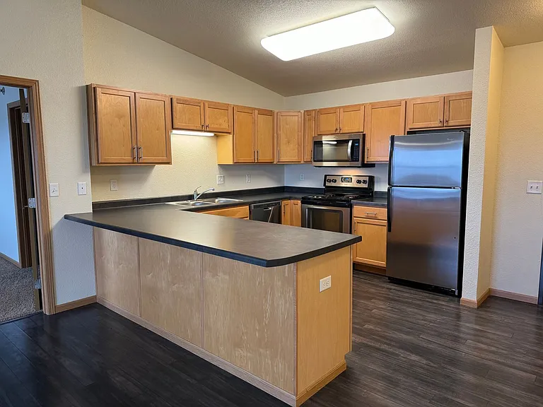 West Lake II Apartments — Photo 65