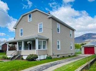 86 N Summer St, Adams, MA 01220