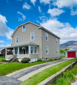 86 N Summer St, Adams, MA, 01220