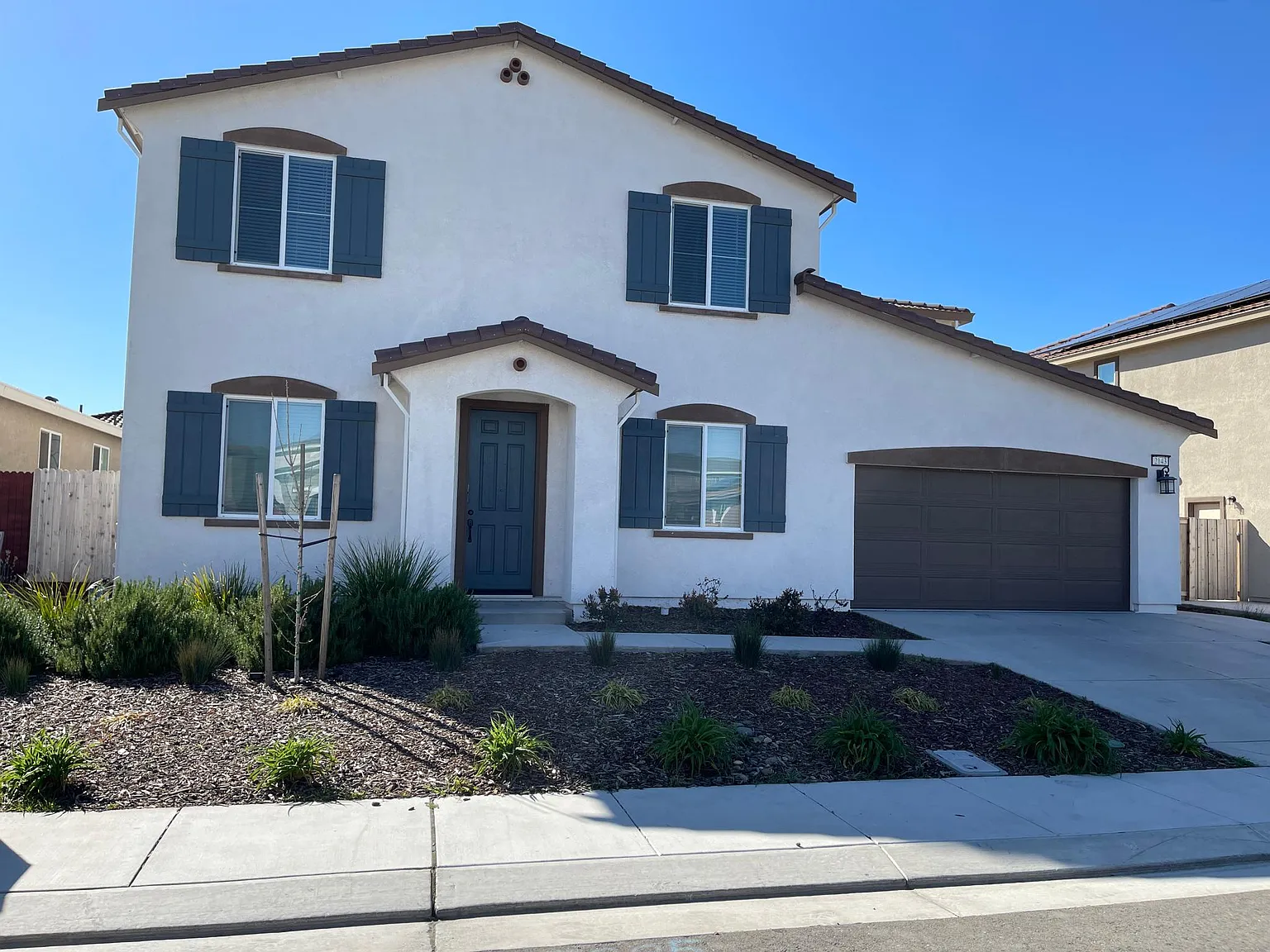 4 bed, 2838 sqft, $3,300 — Photo 1