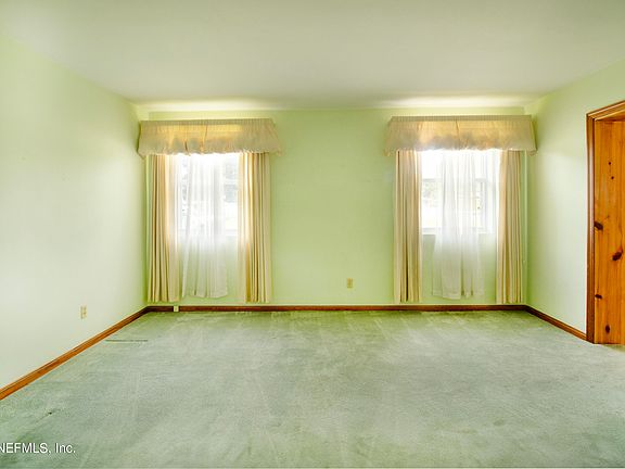 3rd image of 5257 SEASPRAY Avenue