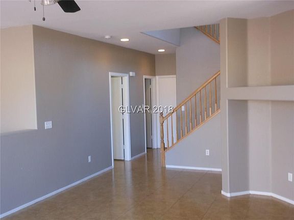 5th image of 684 Marlberry Pl