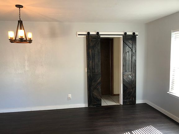 4th image of 7203 NW Cherry Cir