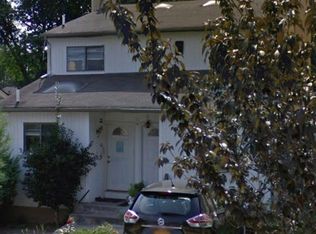 47 Marwood Rd N #1, Port Washington, NY 11050