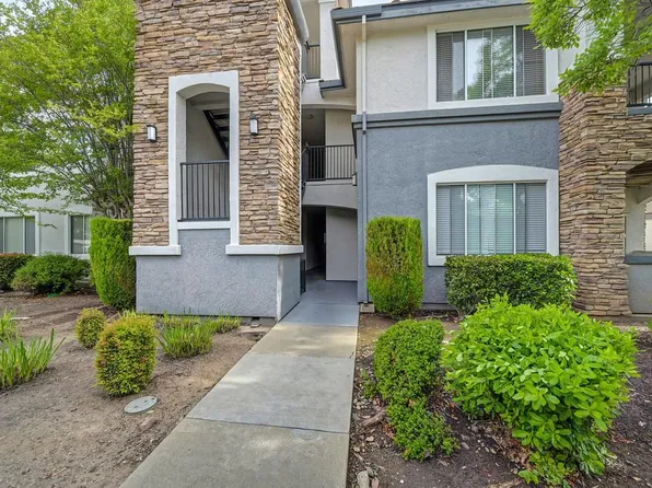 701 Gibson Dr APT 2018, Roseville, CA 95678