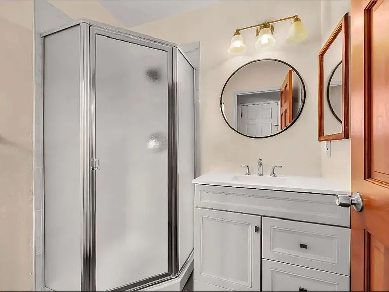 4234 Highland Glen Way — Photo 11