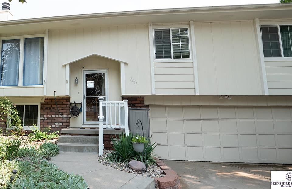 1st image of 7413 Harvest Hills Dr