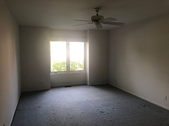 5th image of 892 Island Ct