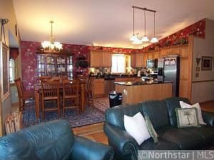 5th image of 15236 Danville Ave