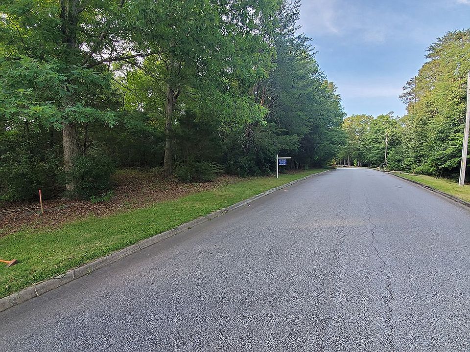 1st image of 1A Moore Ln