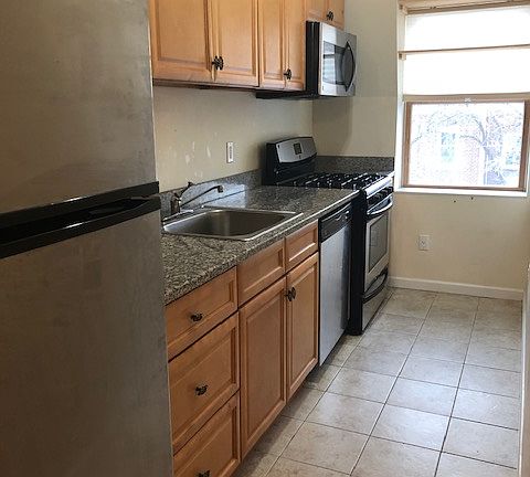 4th image of 21-23 23rd St #2A