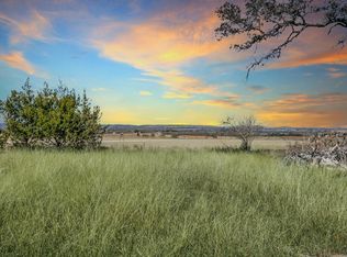 57 Fishel Hill Ln, Fredericksburg, TX 78671