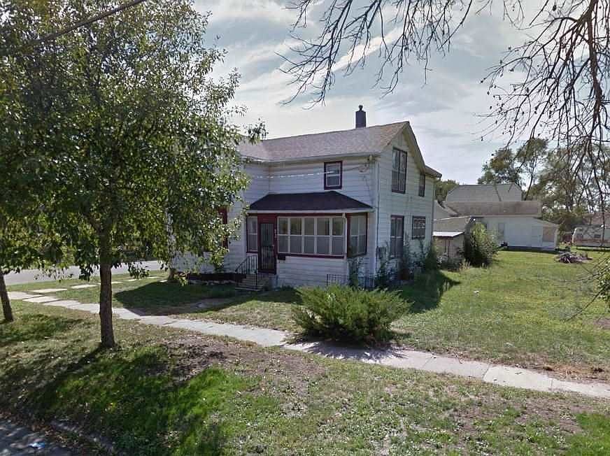 2nd image of 234 Sumner St