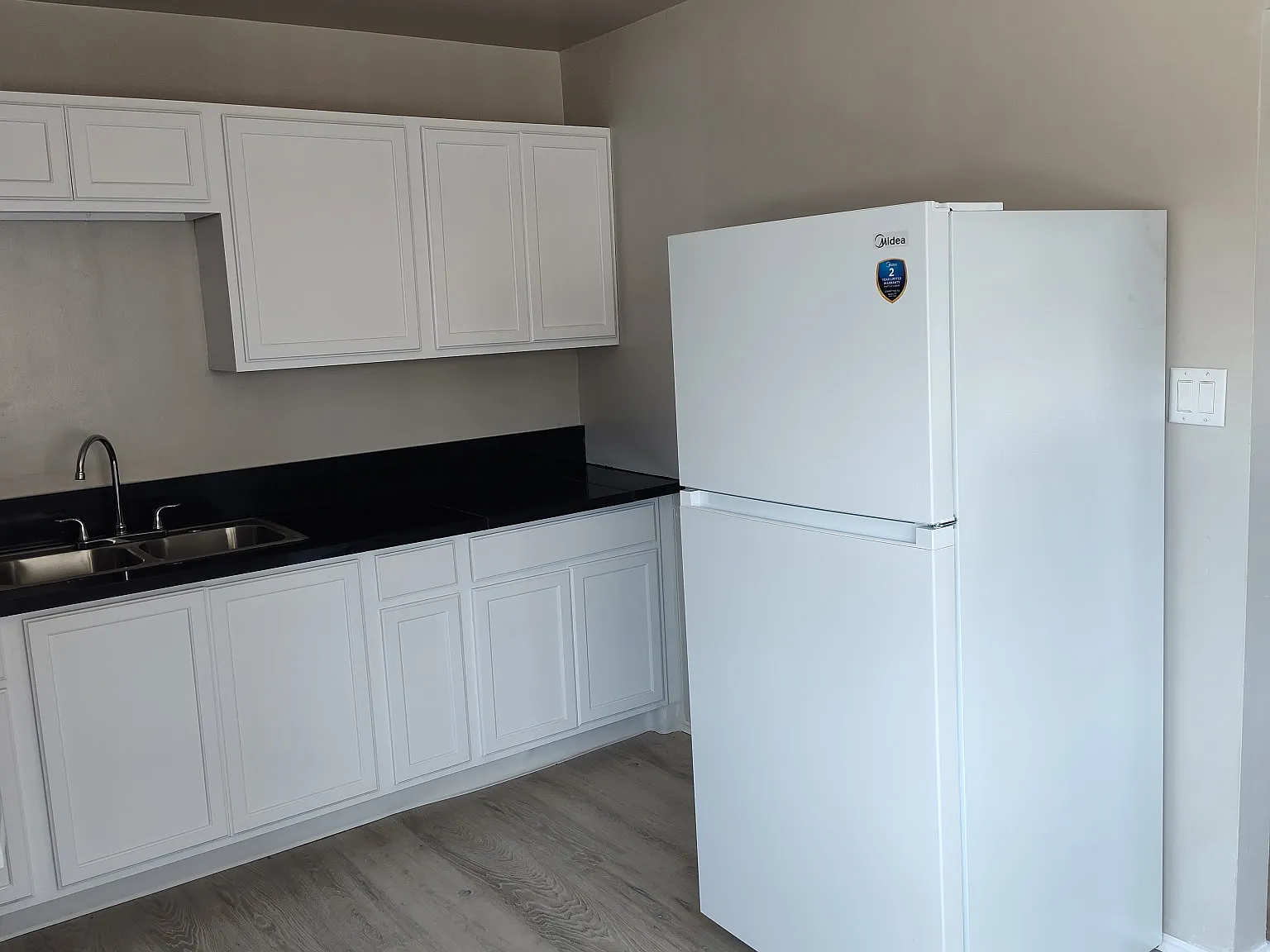 2 bed, $1,999 — Photo 2