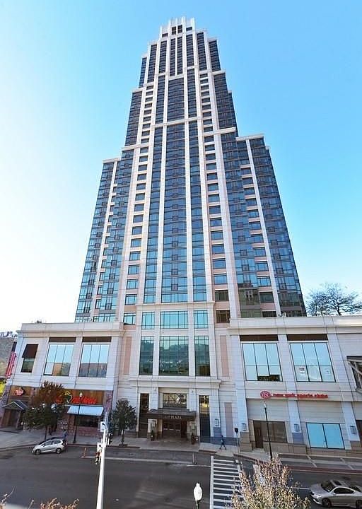 1st image of 175 Huguenot St Unit 1106