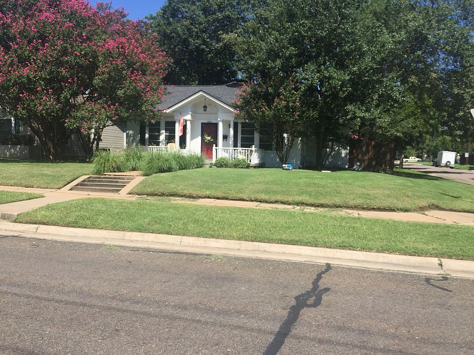 1st image of 1600 Elmwood Ave