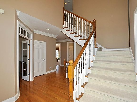 4th image of 10738 Knight Dr