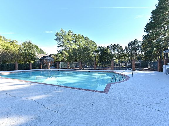 2nd image of 620 Bedfort Dr